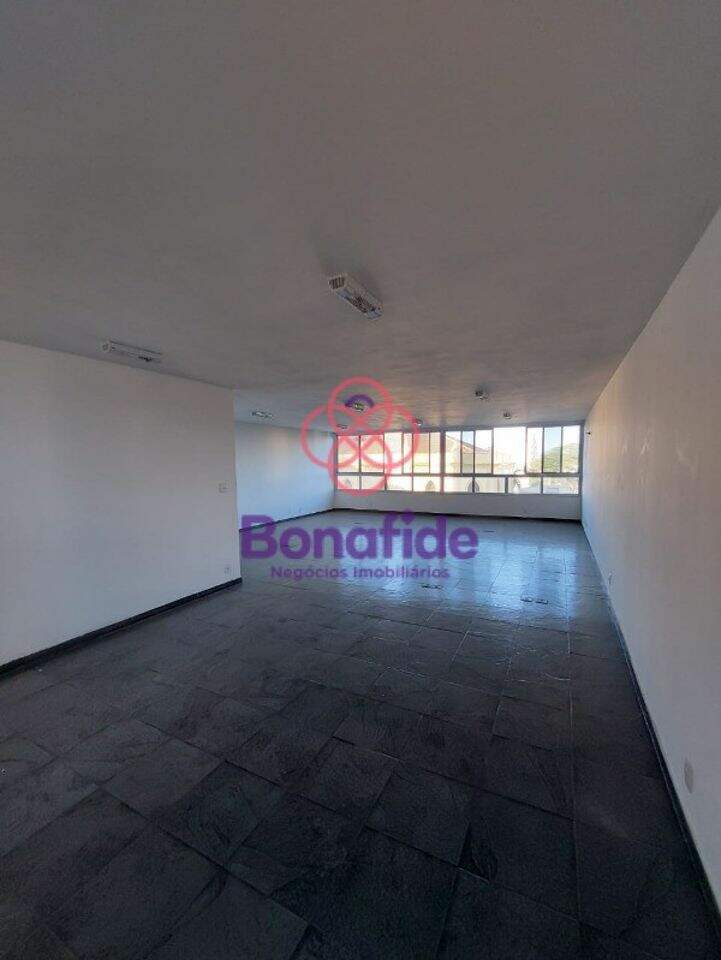 Sala para aluguel no Centro: 