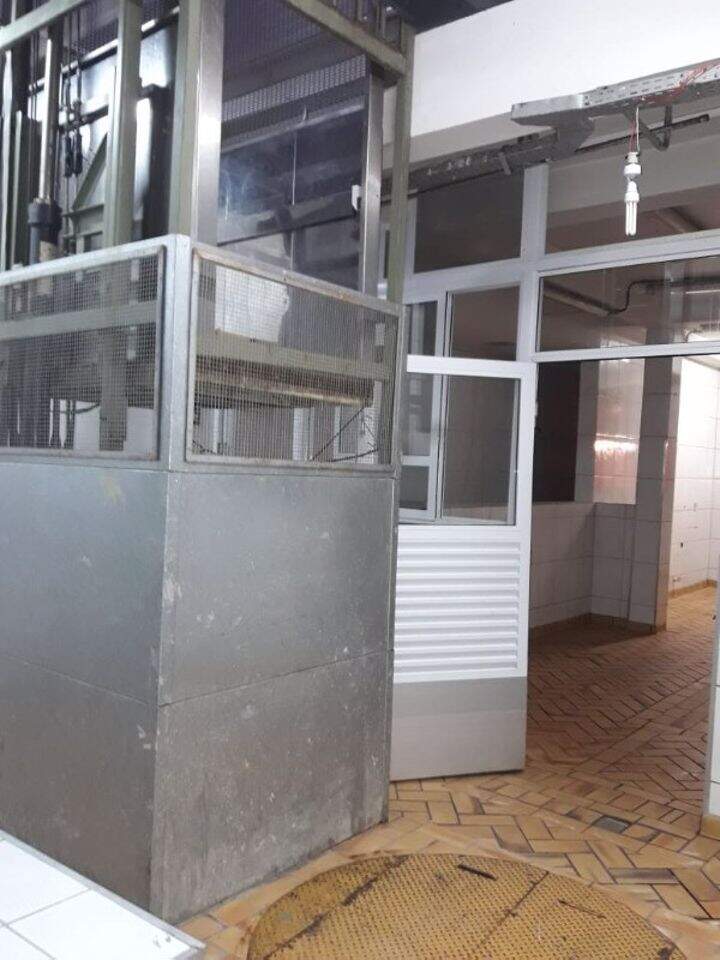 Salão para aluguel no Centro: 