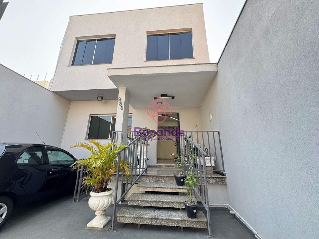 Casa para aluguel no Centro: 