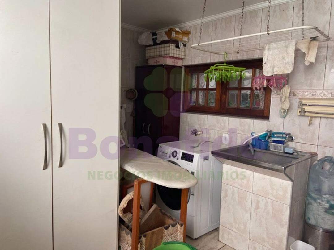 Casa à venda no Vila Galvão: 