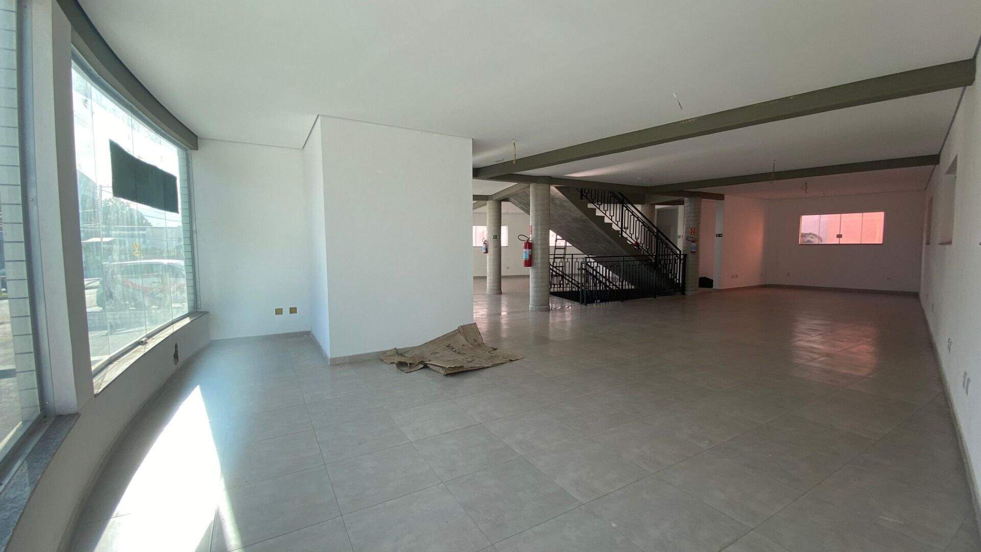 Salão para aluguel no Loteamento Reserva Ermida: 