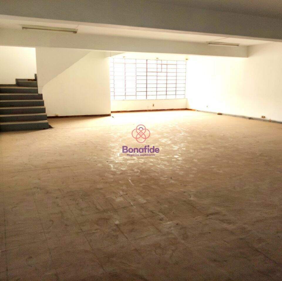 Salão para aluguel no Centro: 