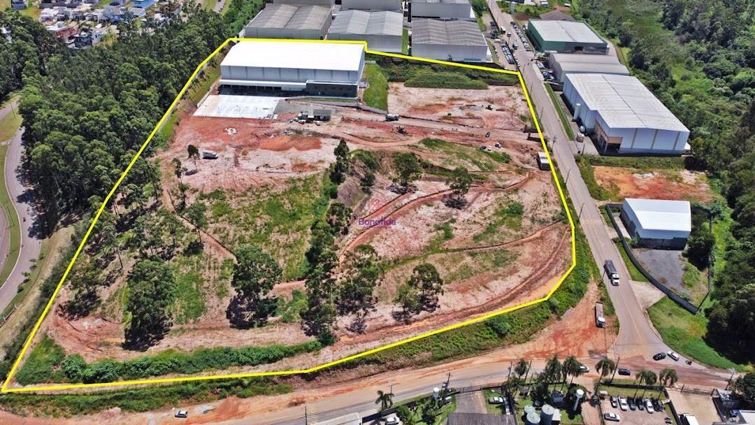 Galpão para aluguel no Morro Alto: 