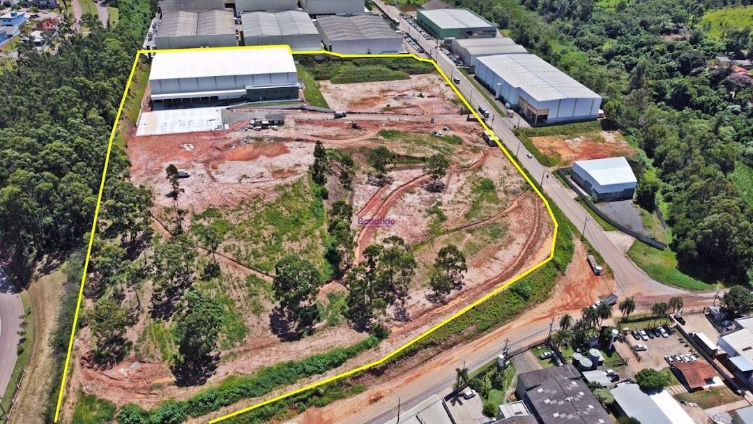 Galpão para aluguel no Morro Alto: 