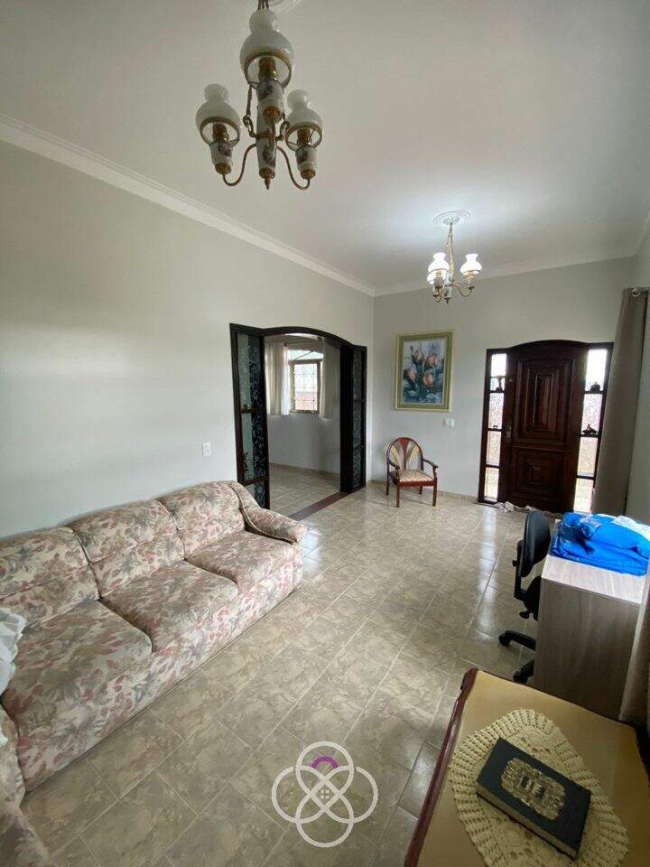 Casa para aluguel no Parque Centenário: 