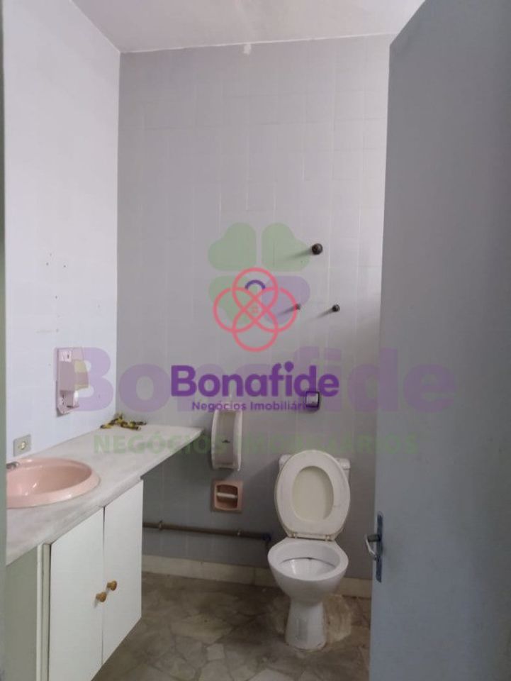 Sala para aluguel no Centro: 