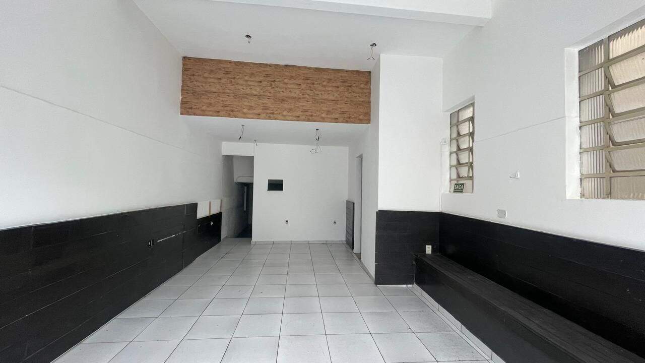 Salão para aluguel no Vila Vianelo: 