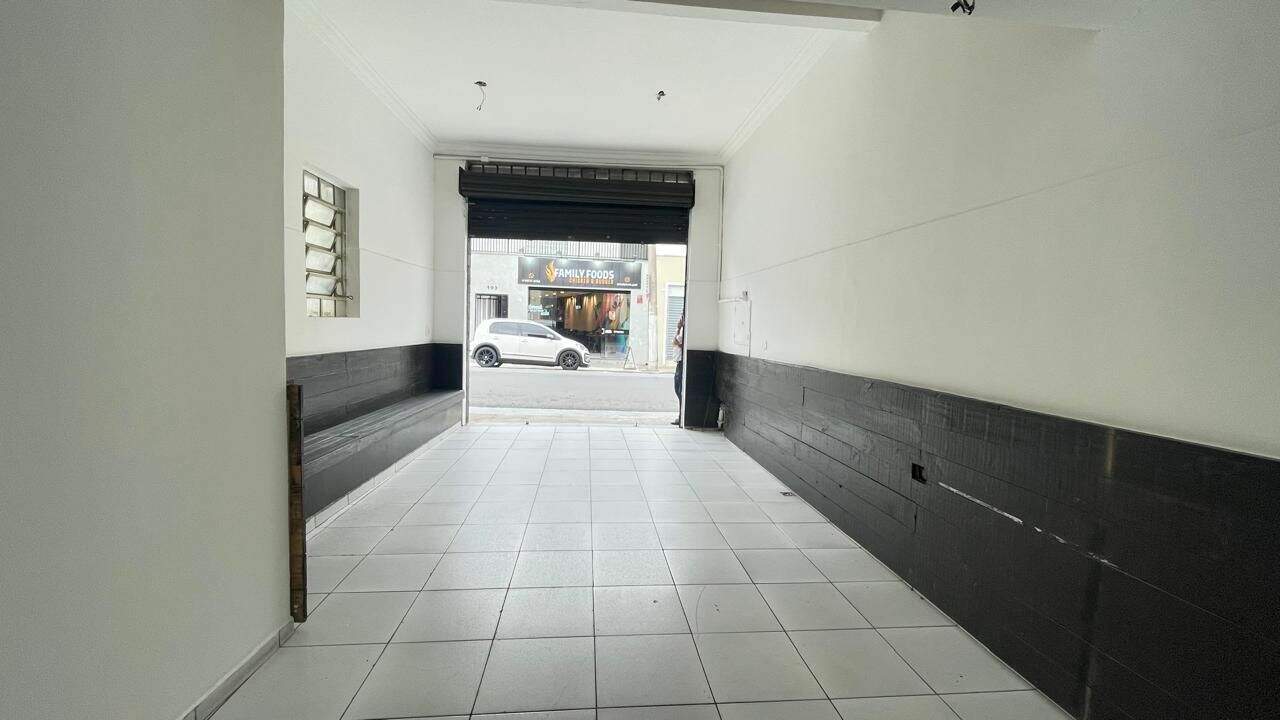 Salão para aluguel no Vila Vianelo: 