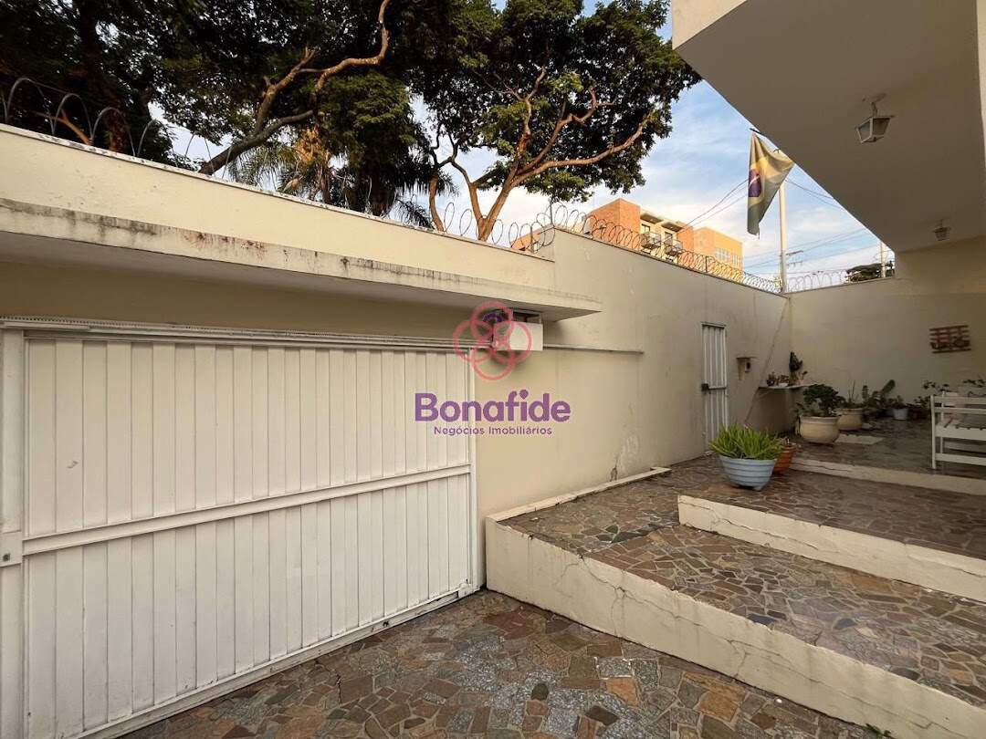 Casa para aluguel no Anhangabaú: 