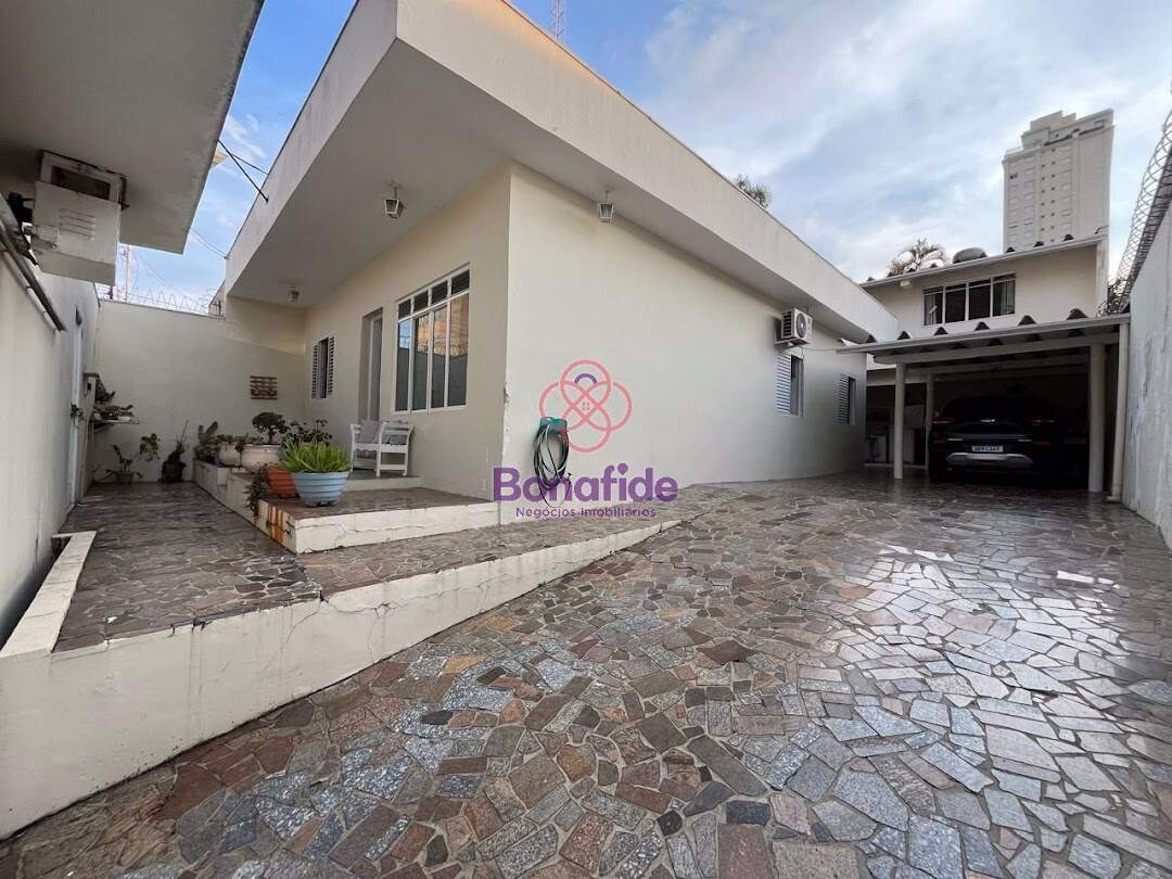 Casa para aluguel no Anhangabaú: 