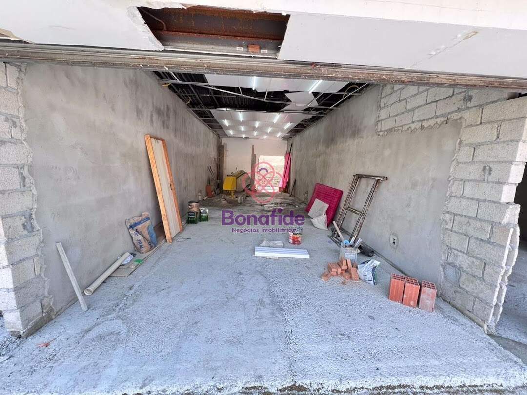 Salão para aluguel no Vila Tavares: 