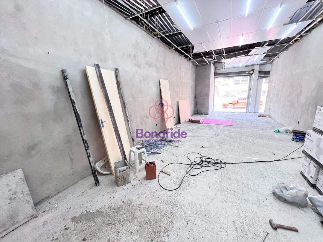 Salão para aluguel no Vila Tavares: 