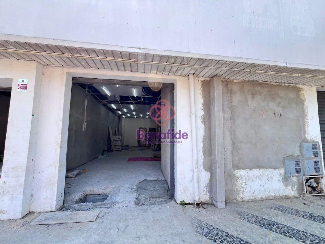 Salão para aluguel no Vila Tavares: 