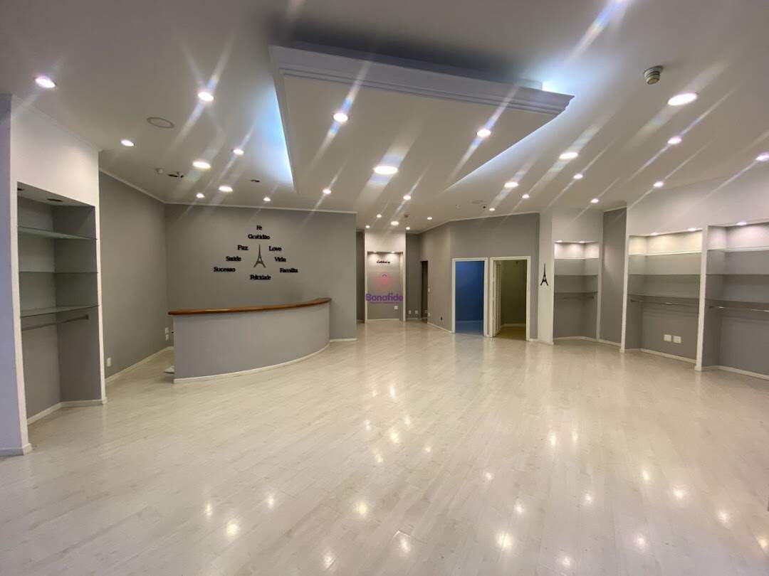 Sala para aluguel no Centro: 