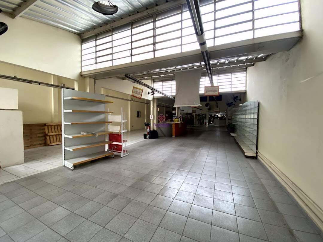 Salão para aluguel no Centro: 