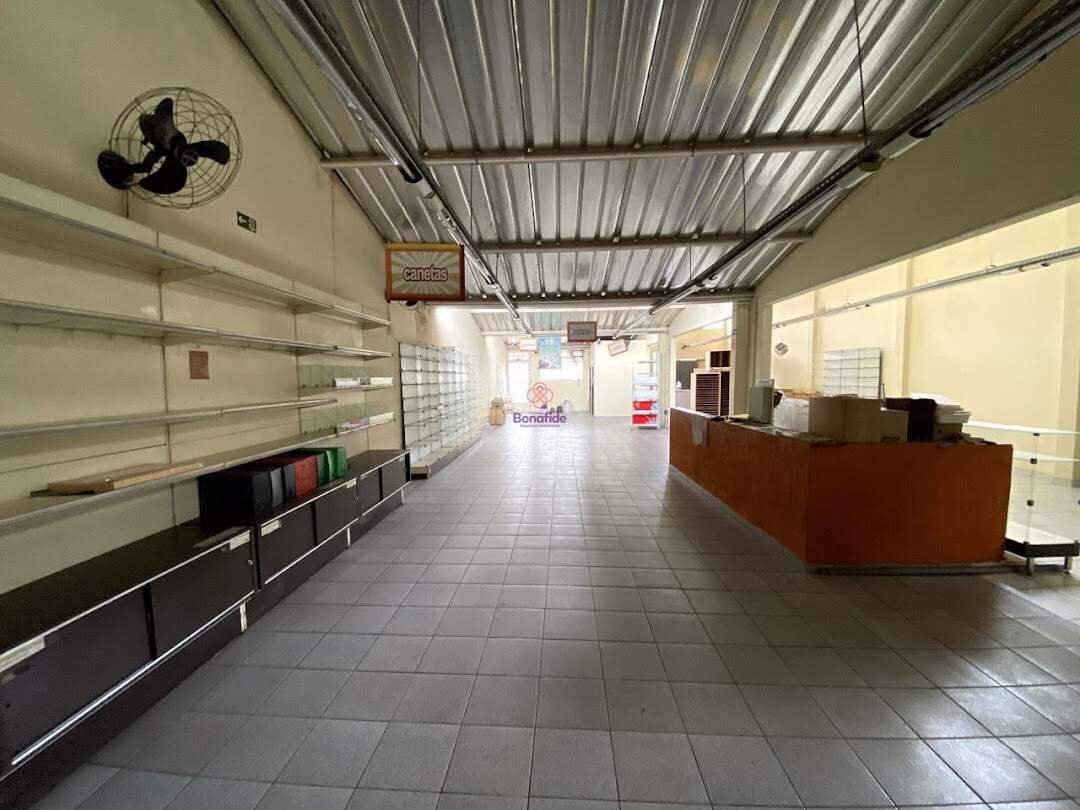 Salão para aluguel no Centro: 