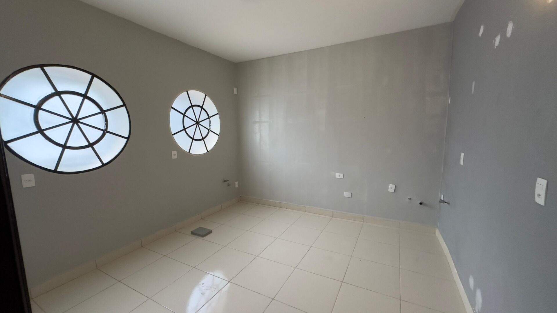 Sala para aluguel no Anhangabaú: 