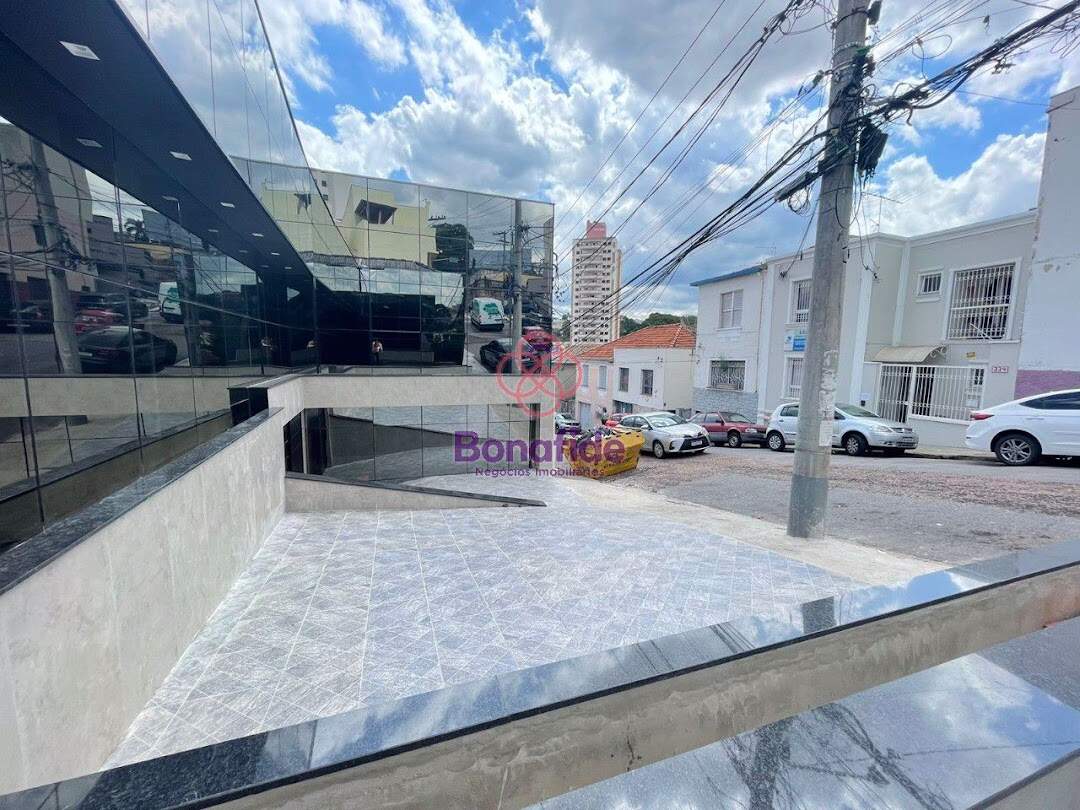 Prédio para aluguel no Centro: 