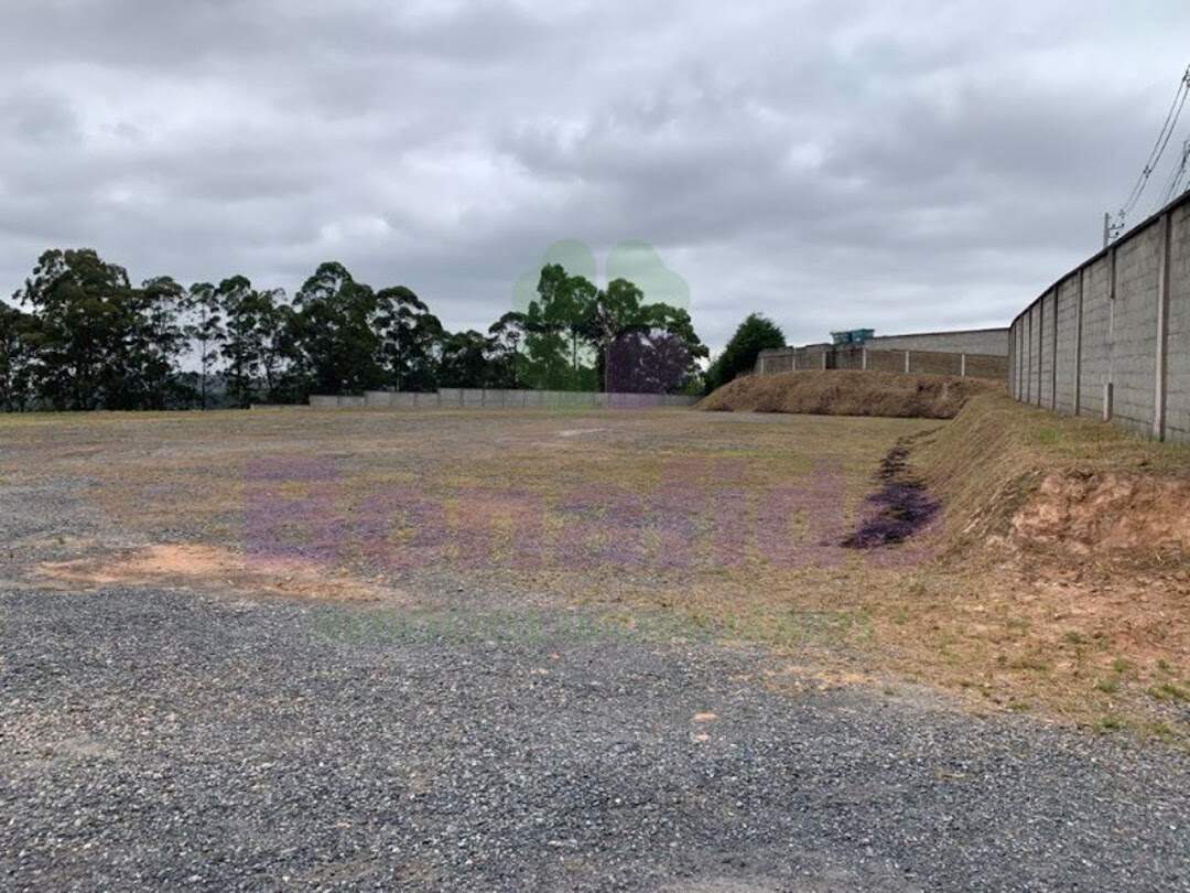 Área para aluguel no Jardim das Colinas: 