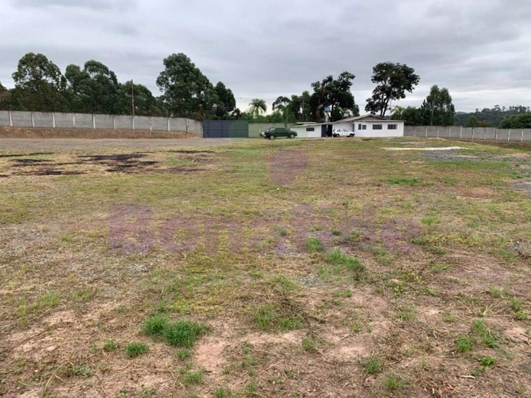 Área para aluguel no Jardim das Colinas: 