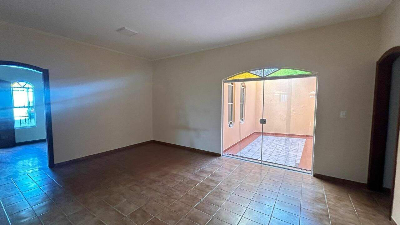 Casa para aluguel no Centro: 