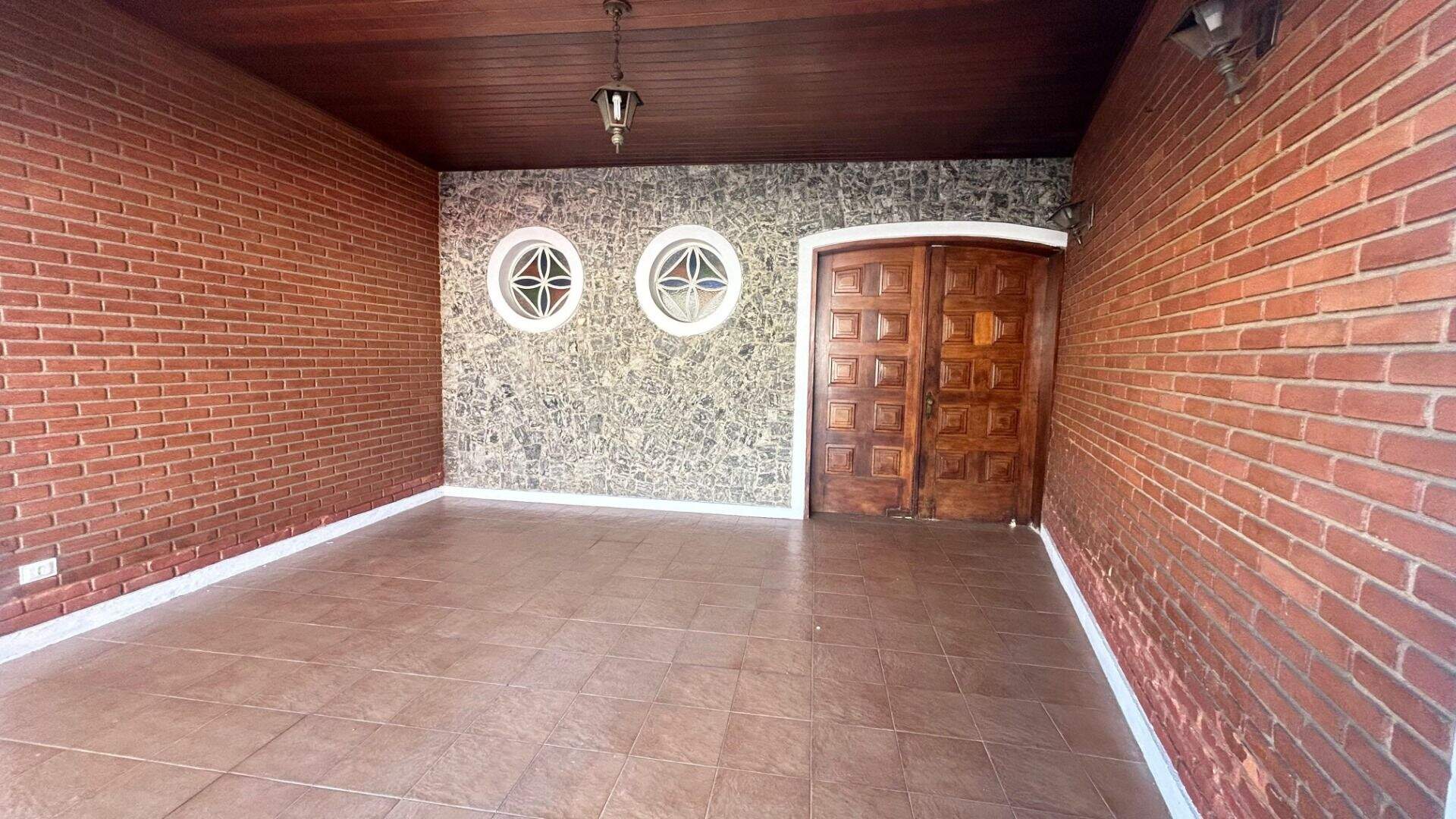 Casa para aluguel no Centro: 