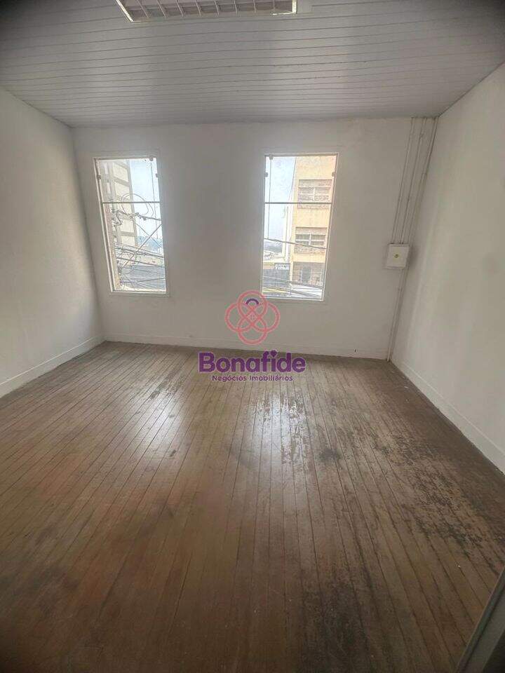 Salão para aluguel no Centro: 