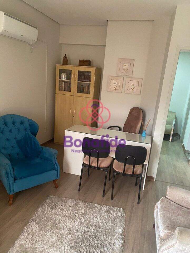 Sala à venda no Centro: 