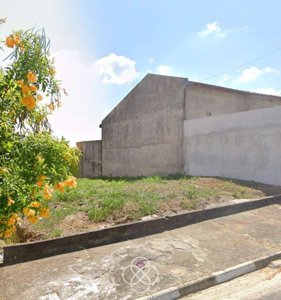 Terreno à venda no Residencial Girassol: 