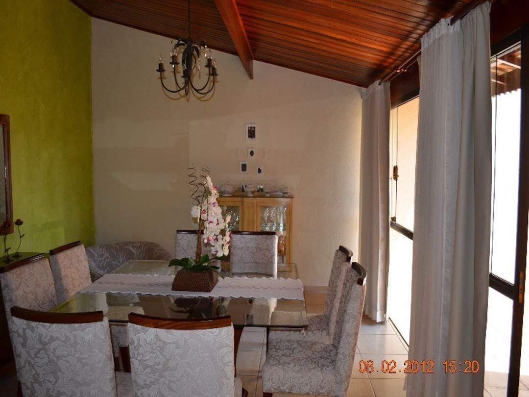 Casa à venda no Glebas: 