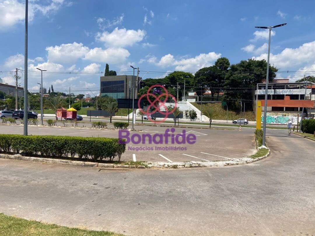 Área para aluguel no Centro: 