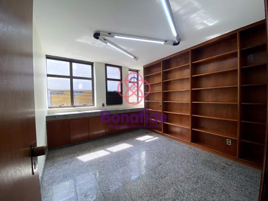 Sala para aluguel no Centro: 