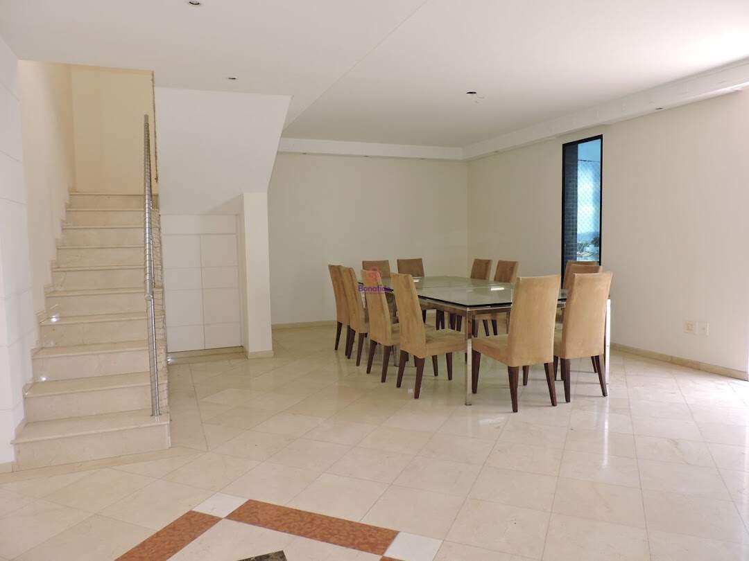 Apartamento para aluguel no Centro: 