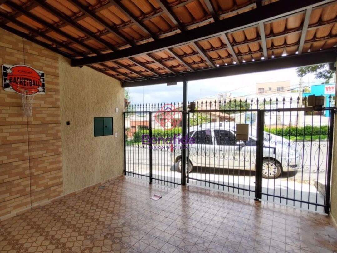 Casa à venda no Jardim Messina: 