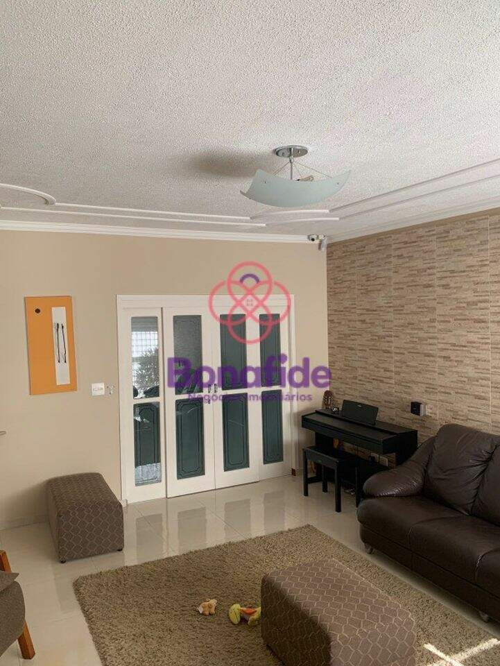 Casa para aluguel no Anhangabaú: 