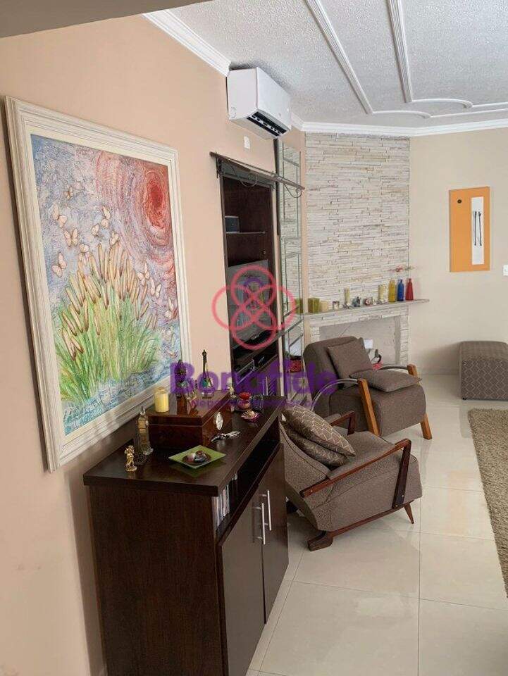 Casa para aluguel no Anhangabaú: 