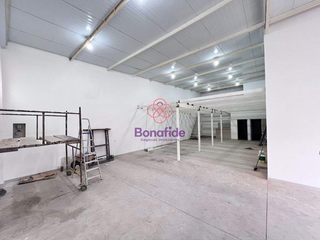 Salão para aluguel no Vila de Vito: 