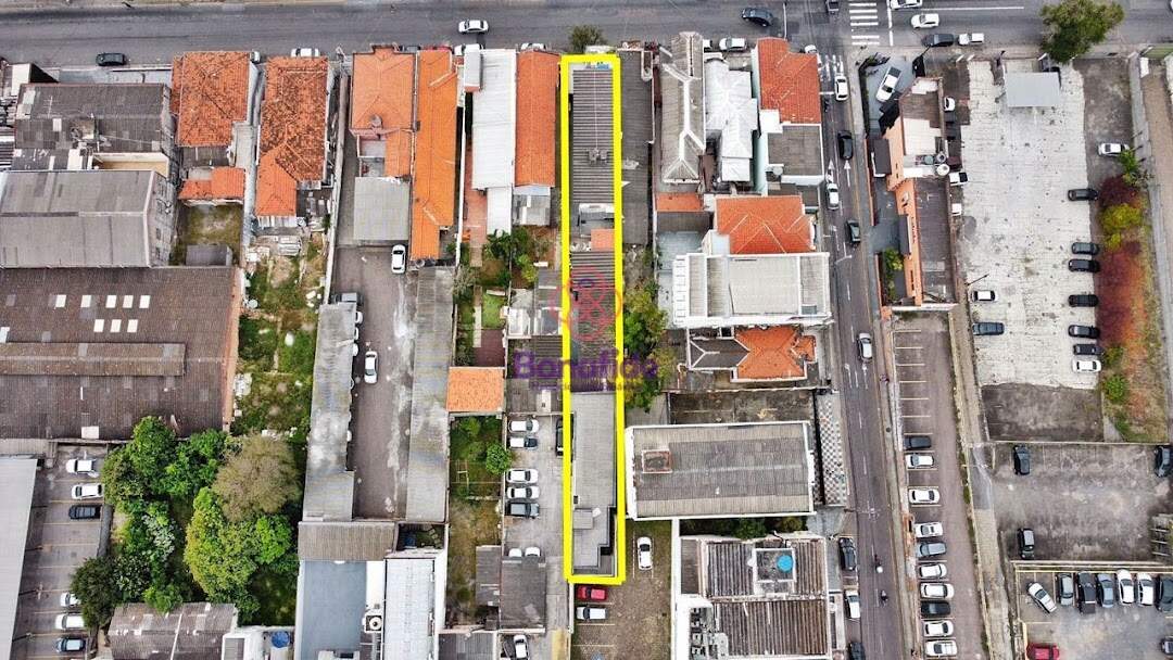 Área à venda no Centro: 