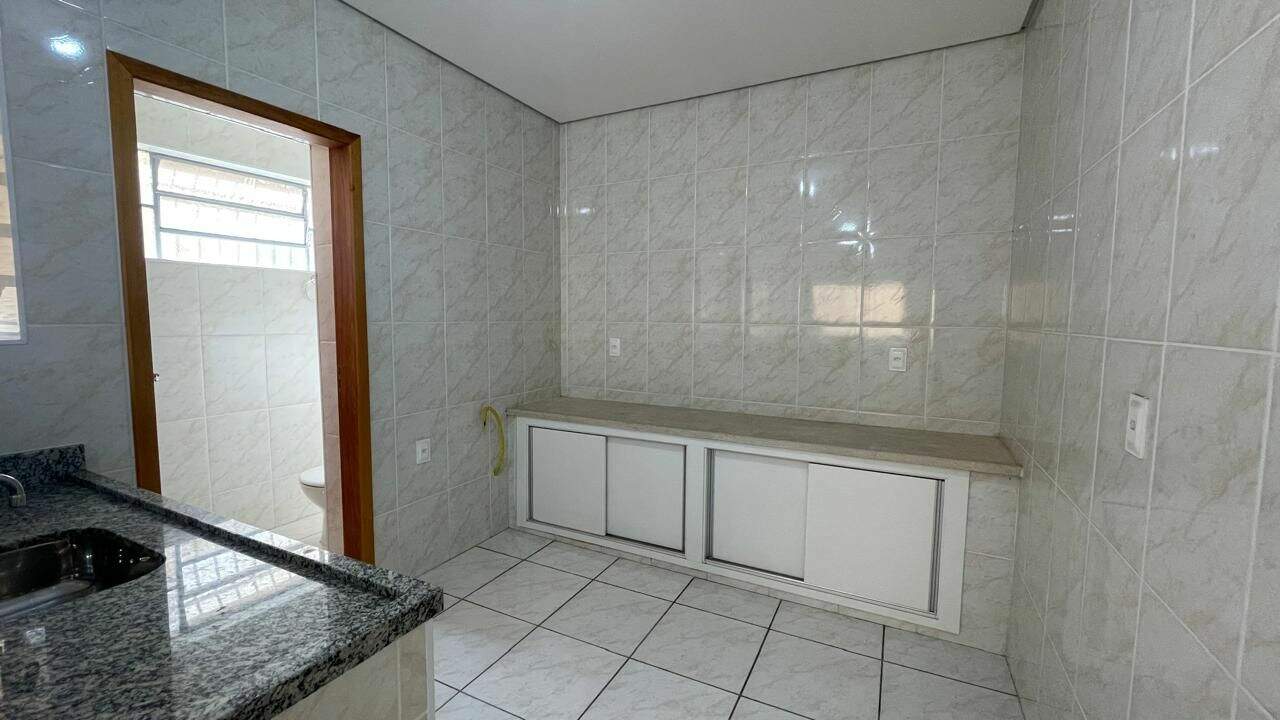 Casa para aluguel no Centro: 