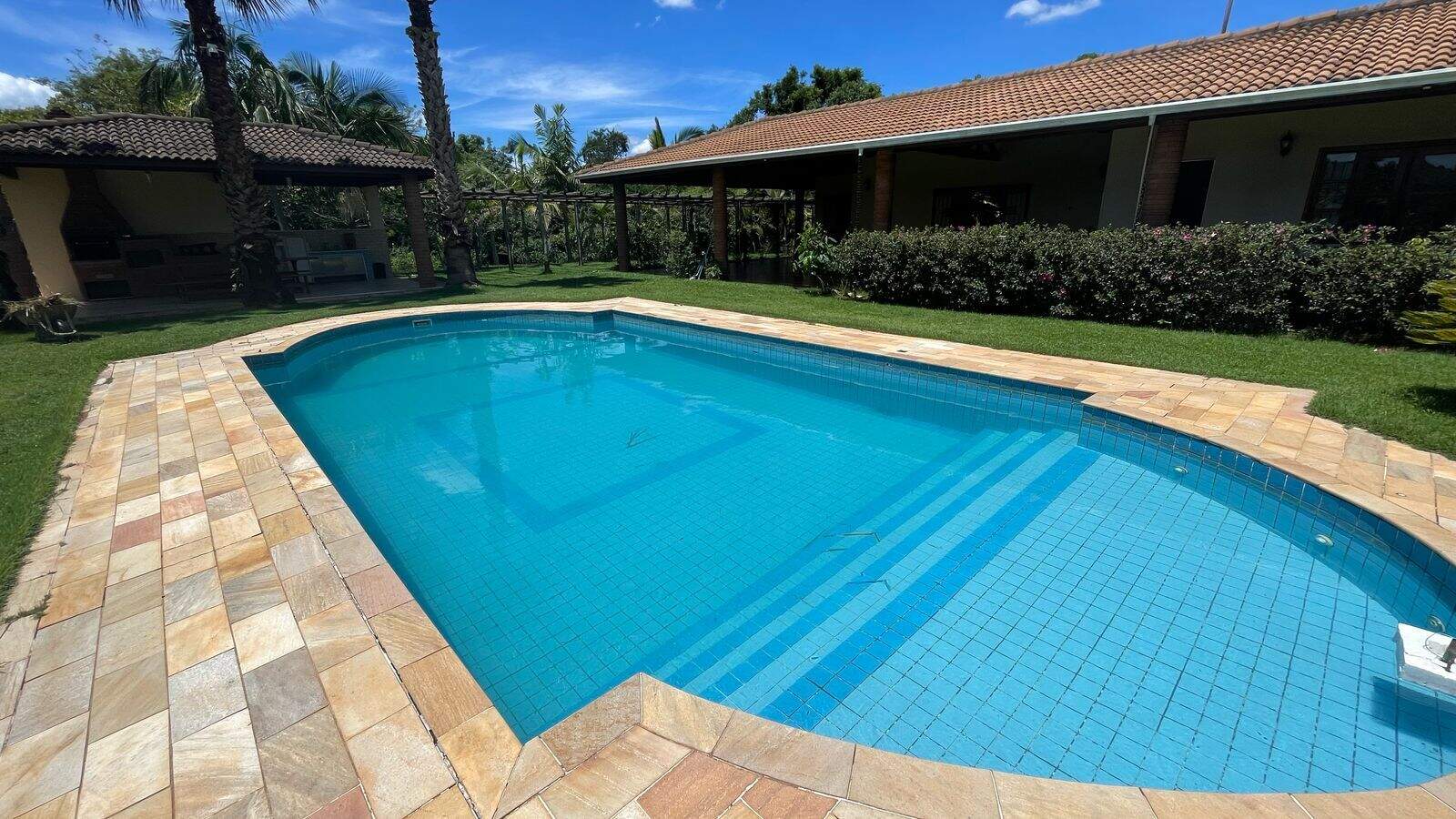 Chácara para aluguel no Rio Acima: 