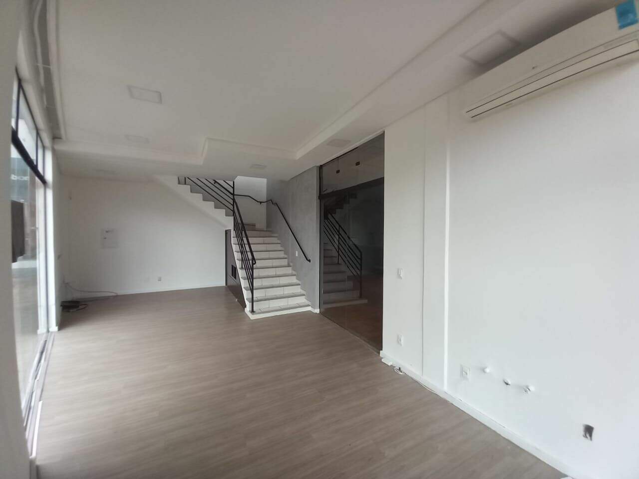 Salão para aluguel no Vianelo/Bonfiglioli: 