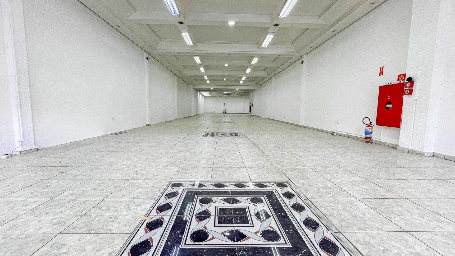 Salão para aluguel no Centro: 