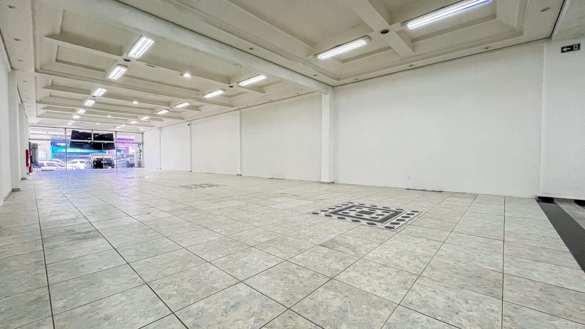 Salão para aluguel no Centro: 