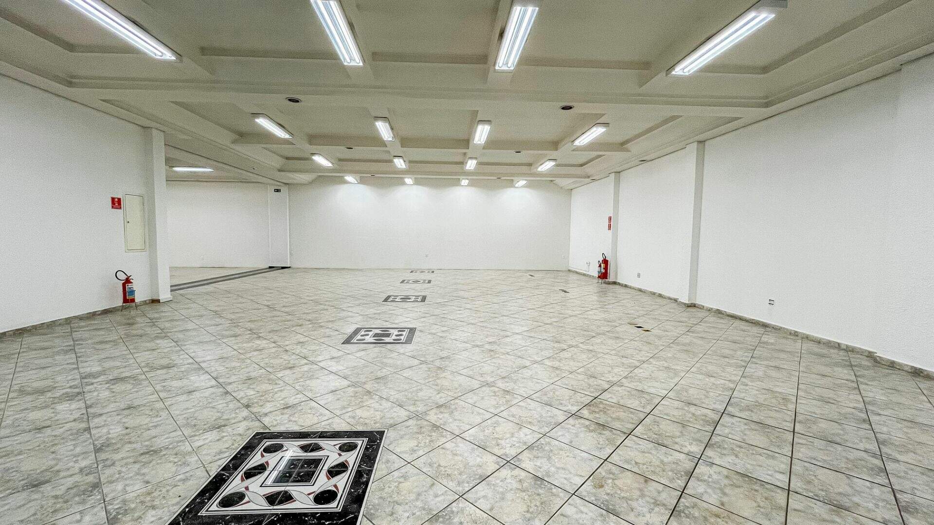 Salão para aluguel no Centro: 