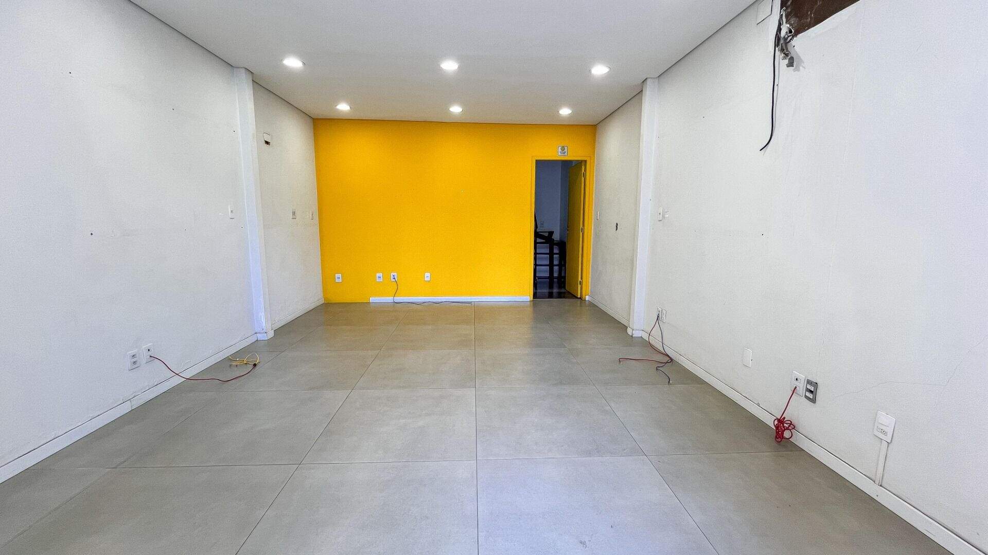 Salão para aluguel no Anhangabaú: 