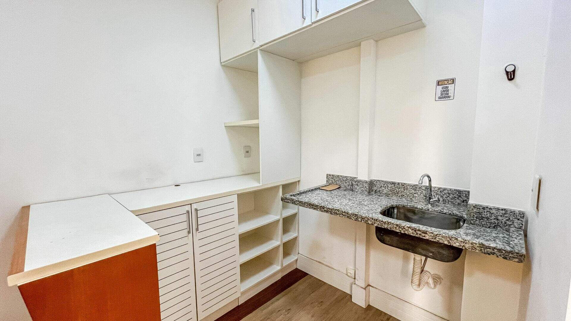 Salão para aluguel no Anhangabaú: 