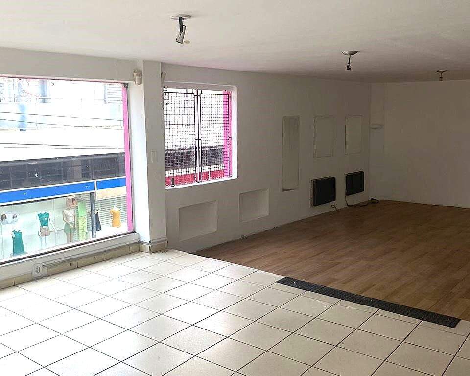 Salão para aluguel no Centro: 