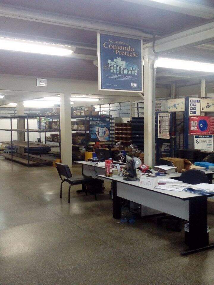 Galpão à venda no Jardim Petrópolis: 