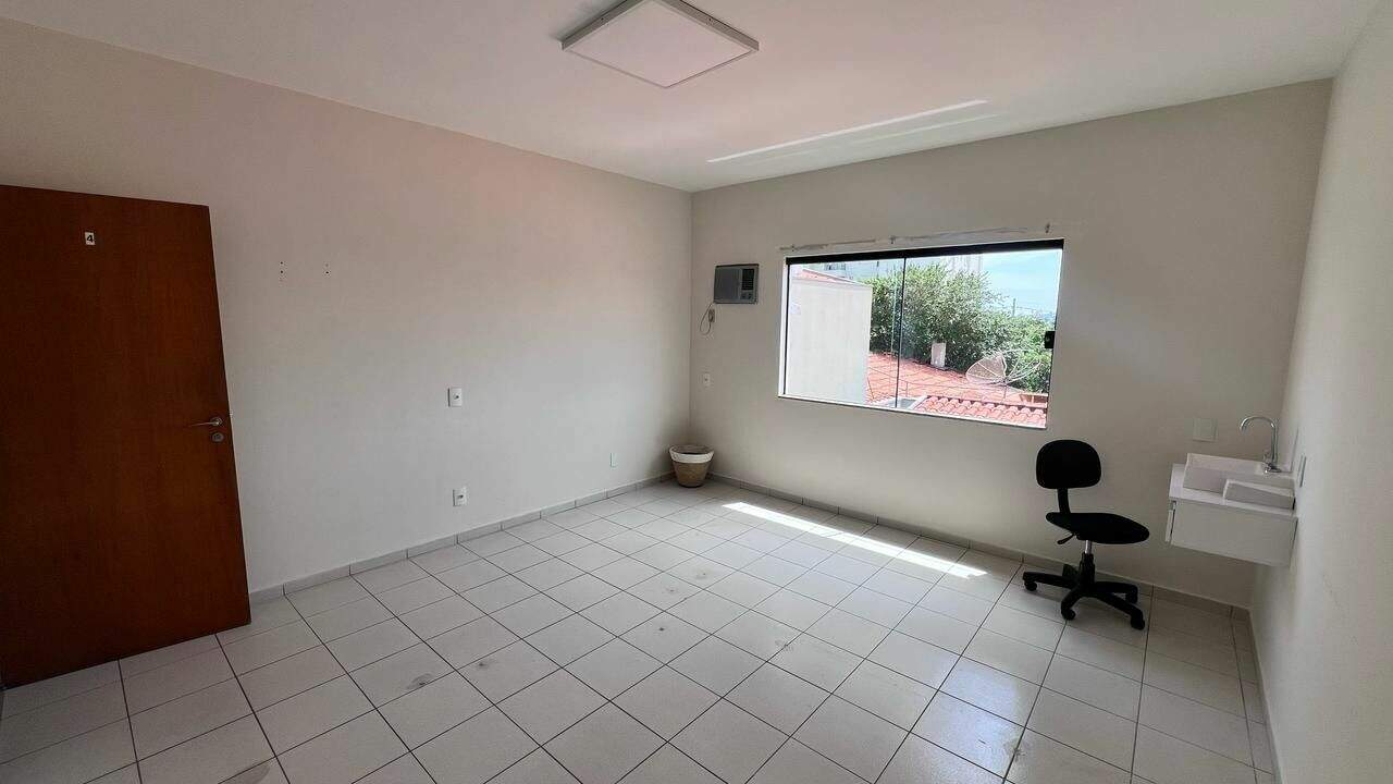 Sala para aluguel no Anhangabaú: 