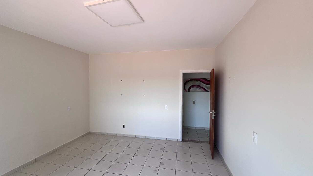 Sala para aluguel no Anhangabaú: 